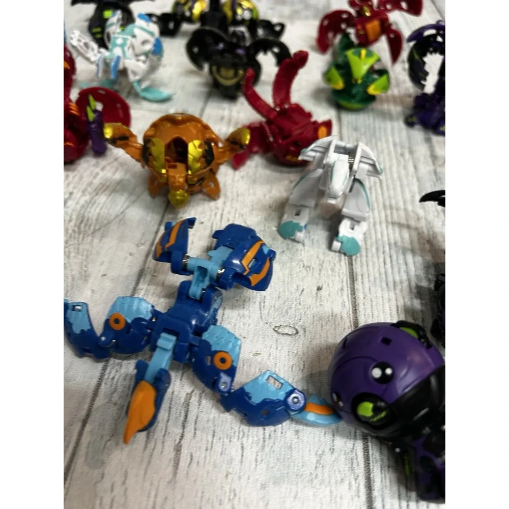 Lot Of 20 Mixed Bakugan Figures